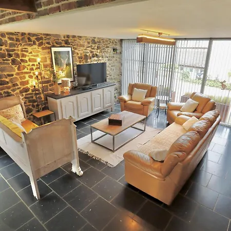 Holiday home Le Grenier De Louise