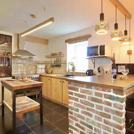 Le Grenier De Louise Holiday home Gimnee